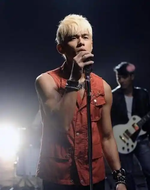 薛之谦_周杰伦_王嘉尔