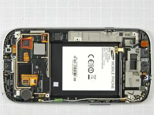 图为:三星galaxy s iii手机