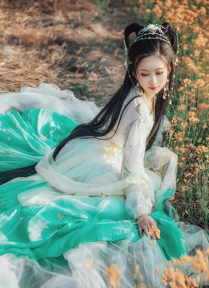 悦目是佳人!倾国倾城貌!惊为天下人!古风真人女头乛陌羽柔