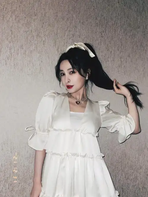 今夏必buy连衣裙  #2021跨年 #跨年晚会   湖南卫视跨年#吴昕同款