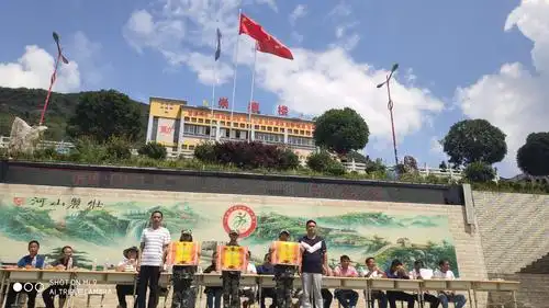 (镇雄县林口初级中学国防教育汇报演出集锦)