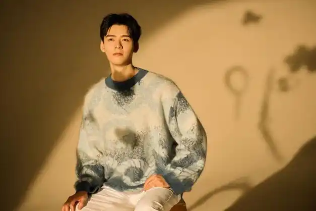 龚俊生日单曲明天晴空万里上线一起携手奔赴梦想前路