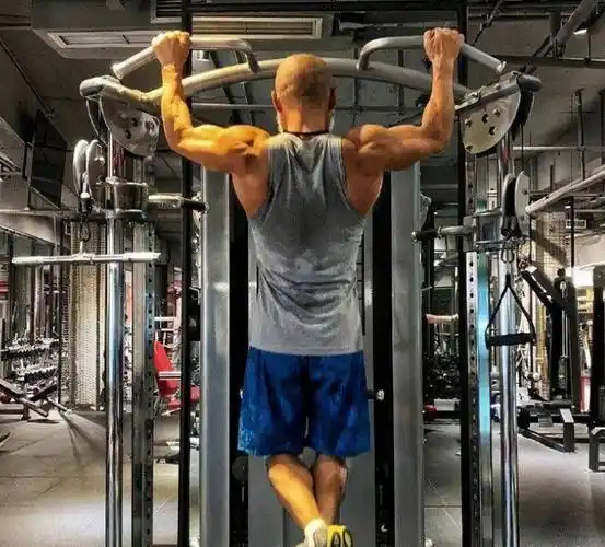 彭于晏"健身19年,容光焕发重获"新生",娶小13岁娇妻_大爷_管理_身材