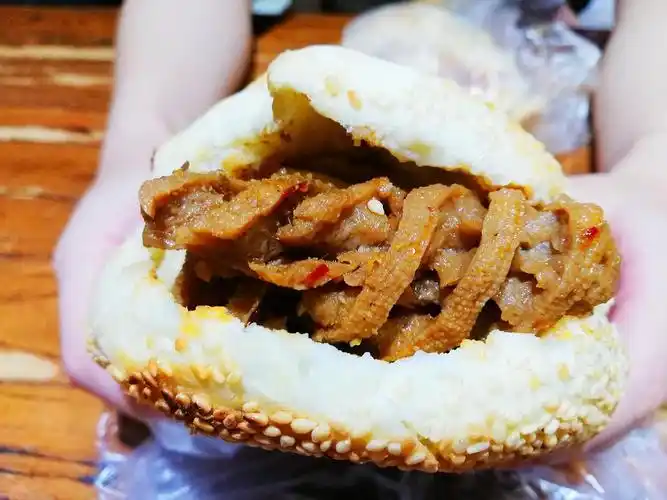 前往登封市市区,旅行路上一定要去尝尝令我垂涎的烧饼!