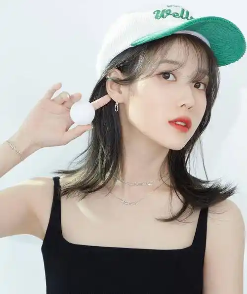 iu李知恩时尚写真发布清爽夏日穿搭太迷人_气质_粉色_白色