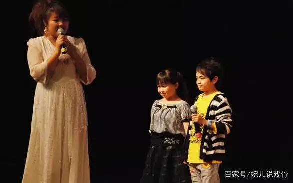 身高仅1米28的秦学士,25岁娶1米24的朱洁,婚后将袖珍妻子宠成宝