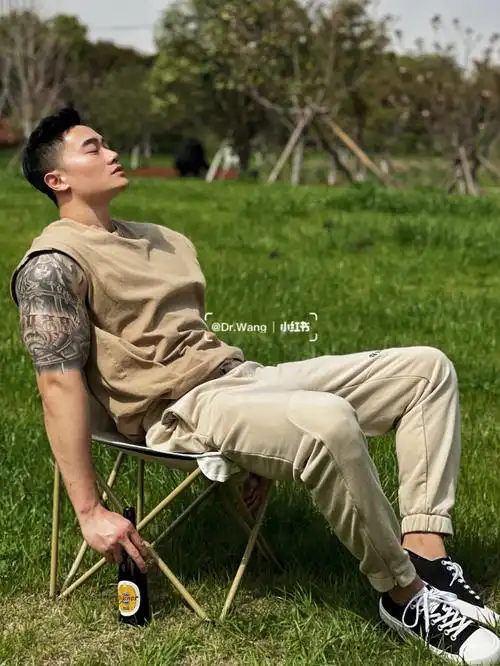 的心态一片草坪97一个帐篷7215一把椅子05一瓶啤酒91就可