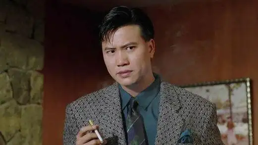 万梓良生活近照:提拔周星驰却两人交恶,患病后为儿子酒吧走穴!