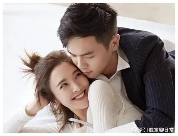 唐艺昕夫妇与李沁聚会!4岁女儿罕露面,嘴巴超像张若昀身高瞩目