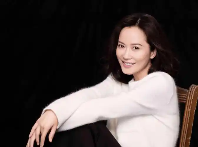 彭昱畅江疏影评论翻车,提到荧幕恋爱我只服俞飞鸿和杨玏_姐姐_观众们