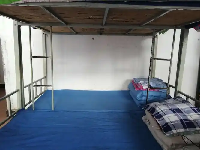 看看我们整齐干净的宿舍!