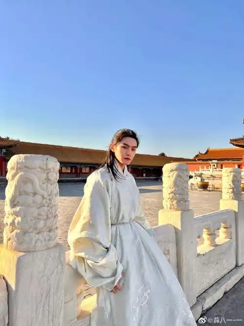 薛八一超话#薛八一0801生日快乐#他是惊艳四座的国风