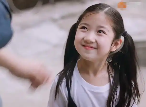 《以家人之名》首播收视喜人,小演员撑起一集半,成爆款预定?