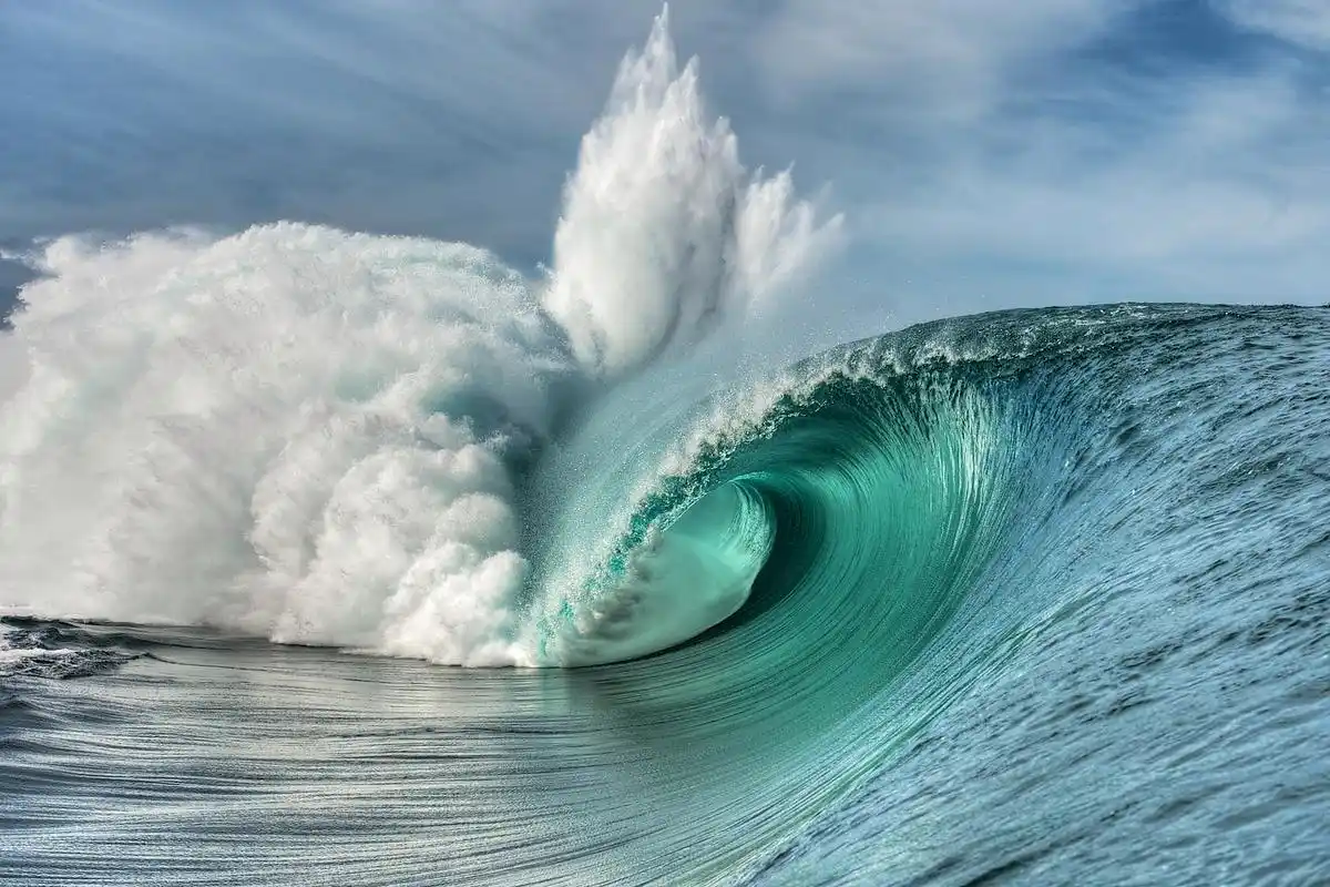 全高清海浪壁纸