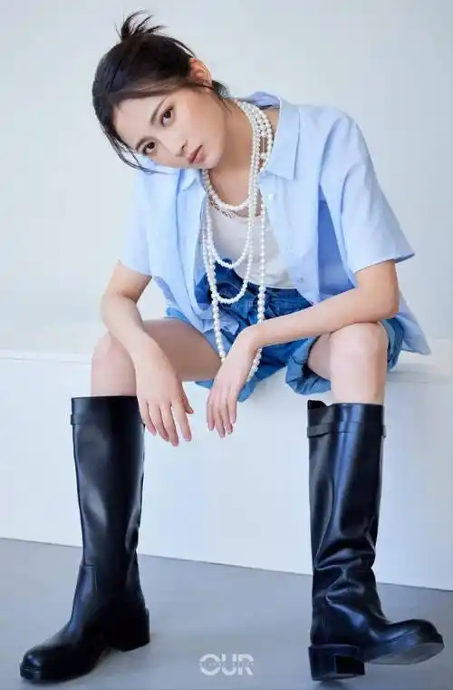 每一次进组,陈钰琪都会全身心地让自己投入到角色当中,除非极特殊情况