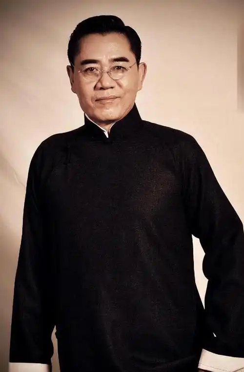 陈宝国和赵奎娥的婚姻,为何网友热议不断?