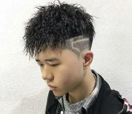 据说男生锡纸烫今年最流行 2019男生最新款锡纸烫高级又帅气