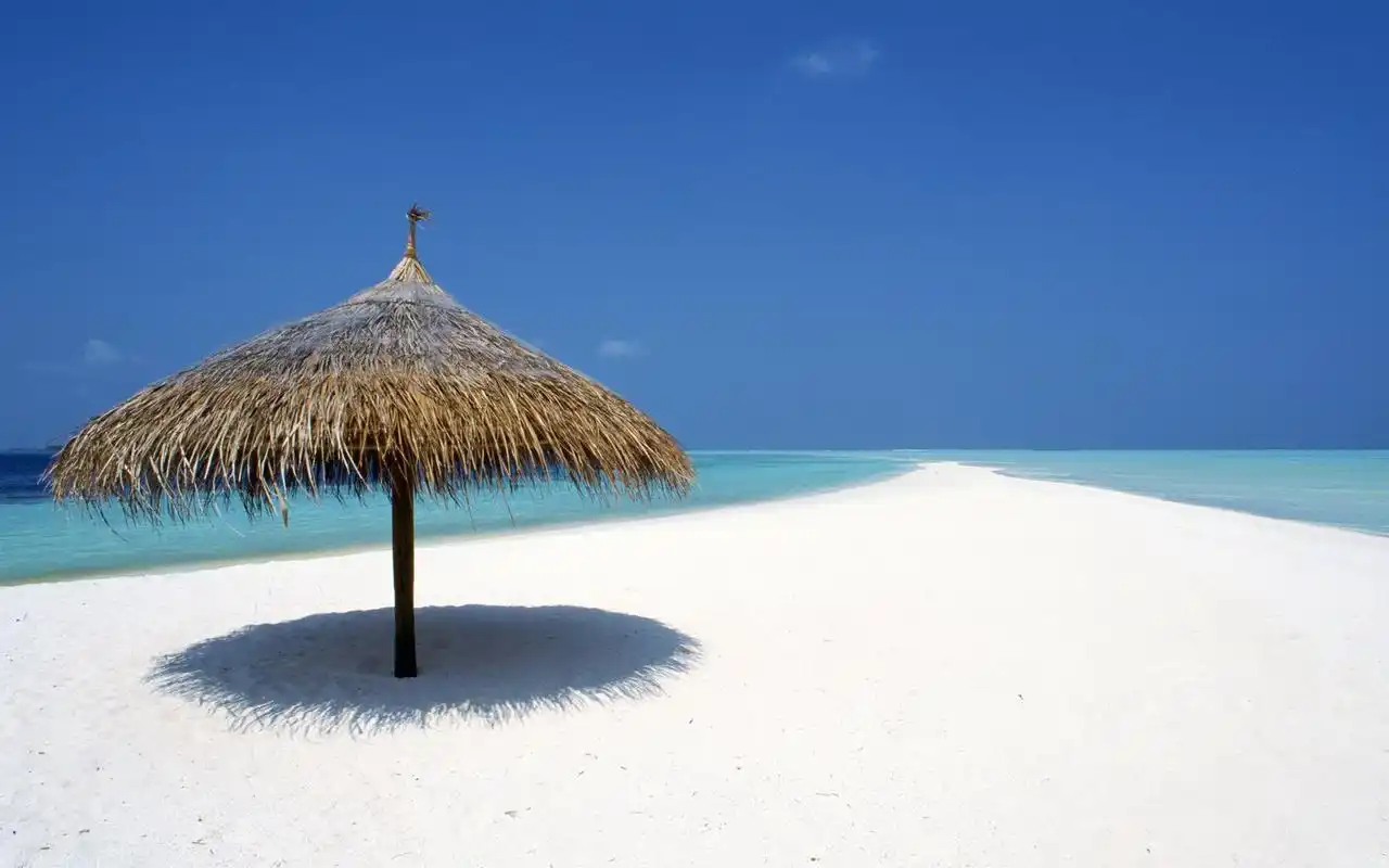 唯美夏威夷海滩高清桌面壁纸