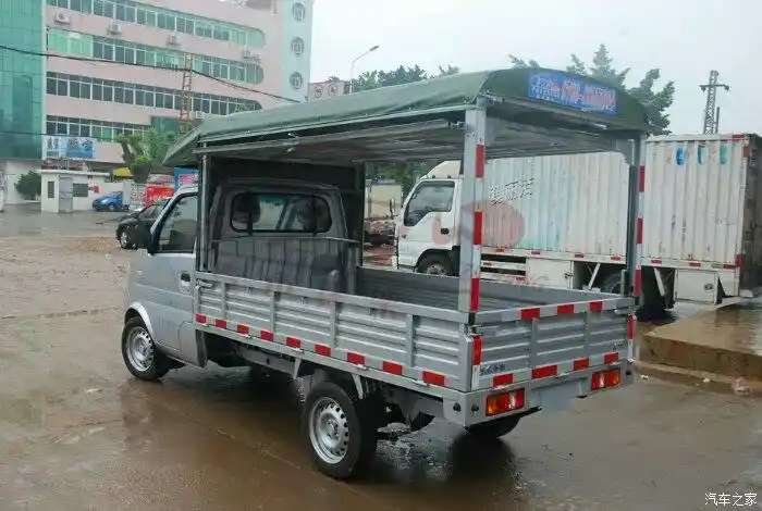 改装三面开水果车厢