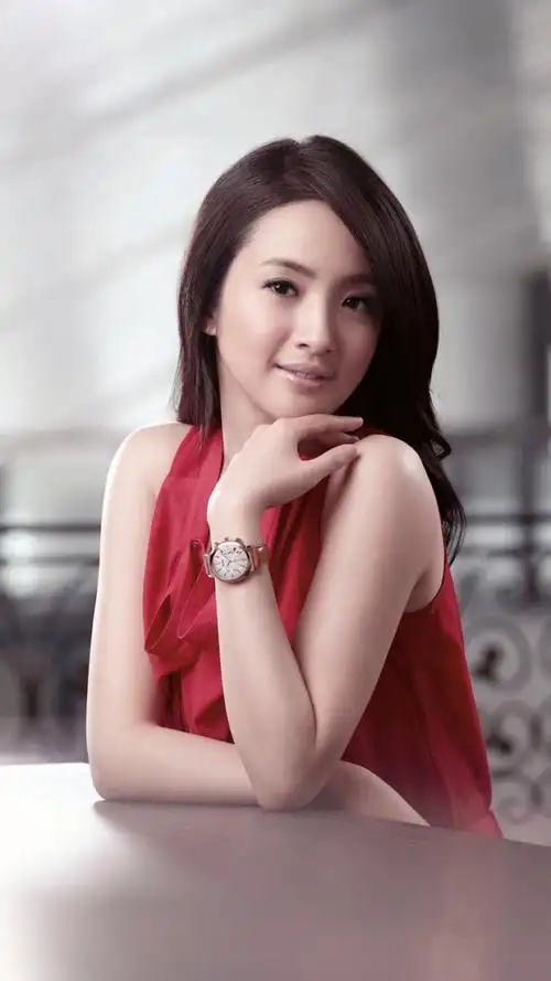 【女神壁纸】林依晨(代表作《我的情敌是超人》《杜拉拉追婚记》