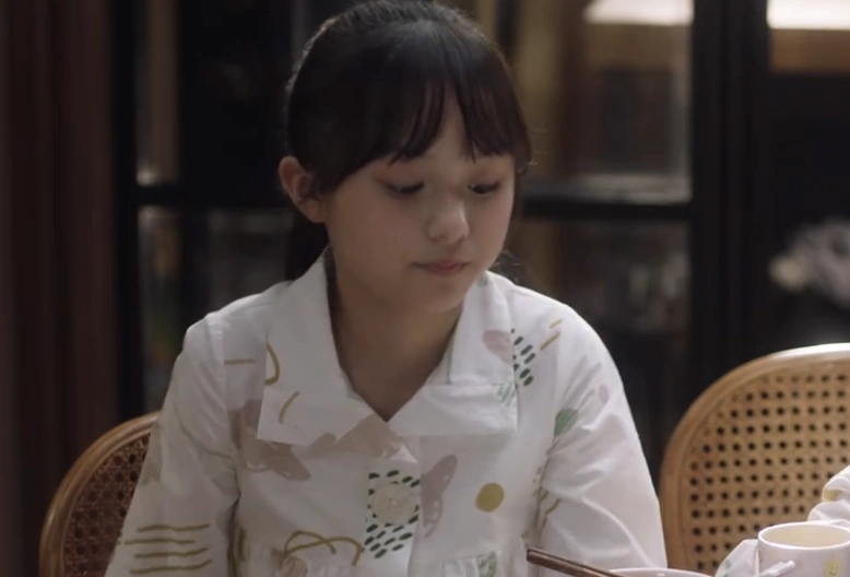 电视剧小舍得夏欢欢扮演者刘楚恬青春少女剧照图片