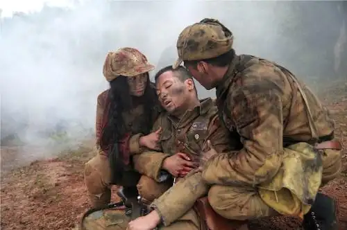 电视前沿 电视剧《拯救女兵司徒慧》专题 > 正文  新浪娱乐讯 大型