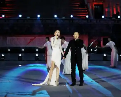 何沐阳徐千雅对唱跟你一辈子不畏天王孙楠