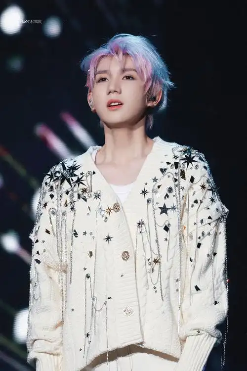 王源超话#王源2024龙行绛气#  天黑请闭眼78@tfboys-王源