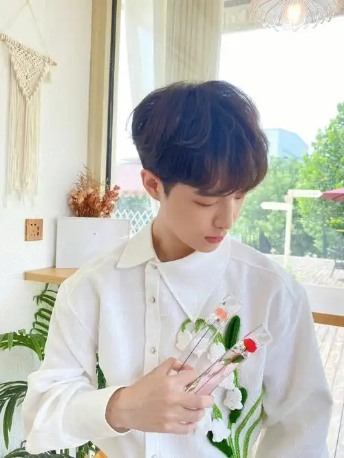 倒霉死勒也太有少年感了吧