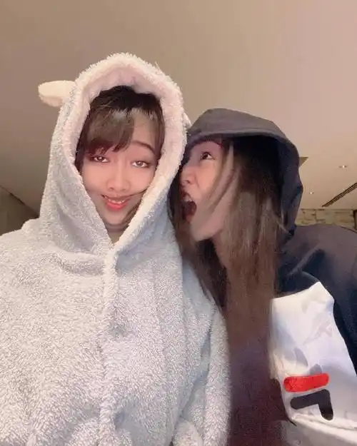 木村拓哉俩女儿颜值##长女木村心美晒照为妹妹木村光希庆生