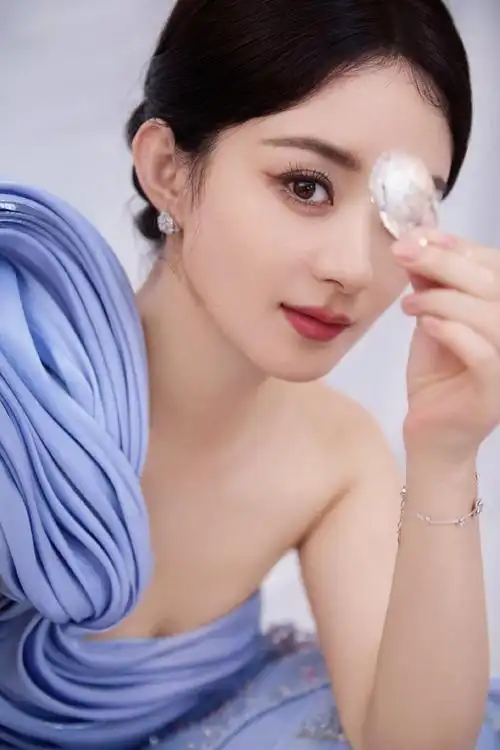 赵丽颖七夕营业图!