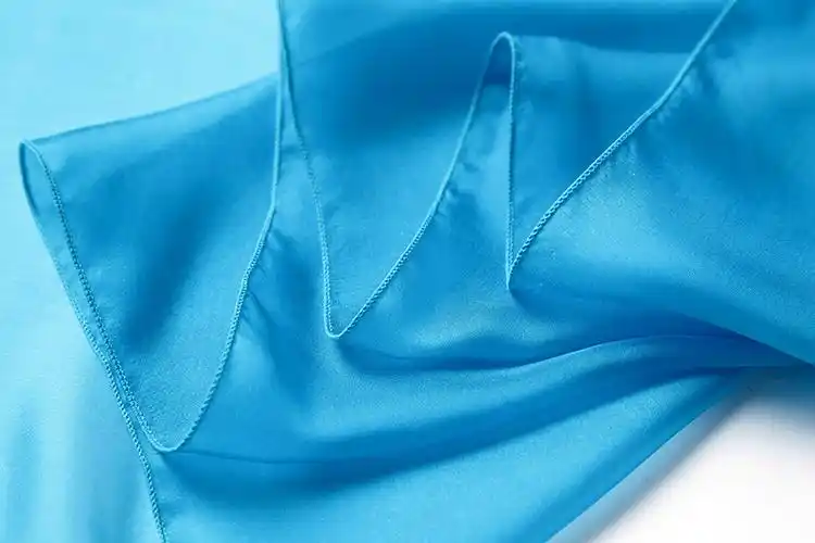 湖蓝色丝巾女春秋季百搭纯色真丝丝巾长款桑蚕丝围巾薄款冬天披肩