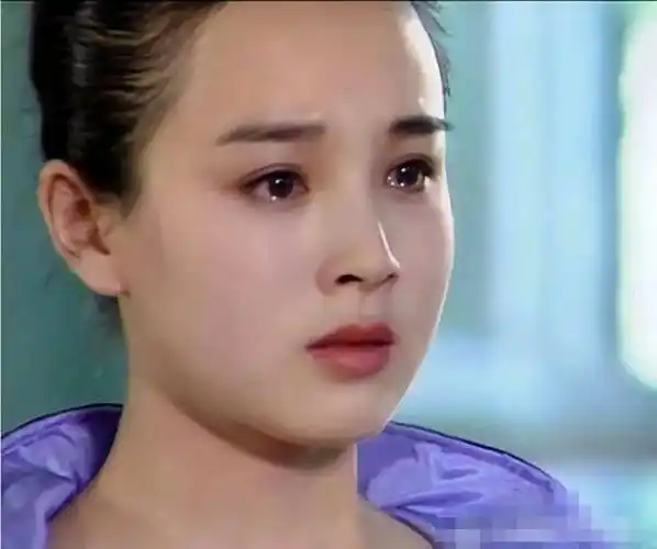 国民女神赵明明为家庭隐退遭丈夫背叛现状如何