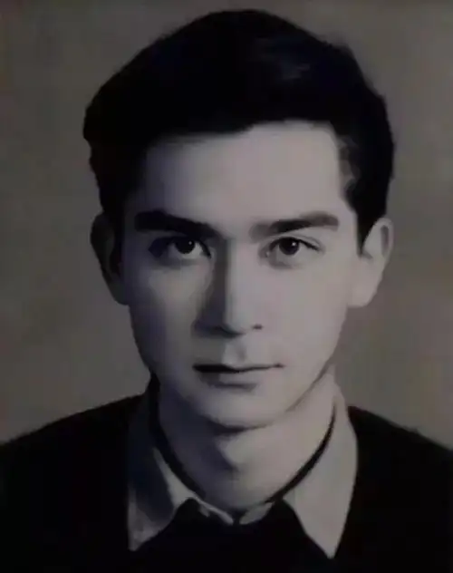 风采颜值担当成就爆表他是中国最帅科学家