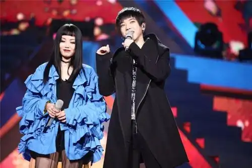 张碧晨和华晨宇的官宣郑爽该学学没有互撕只有做父母的喜悦