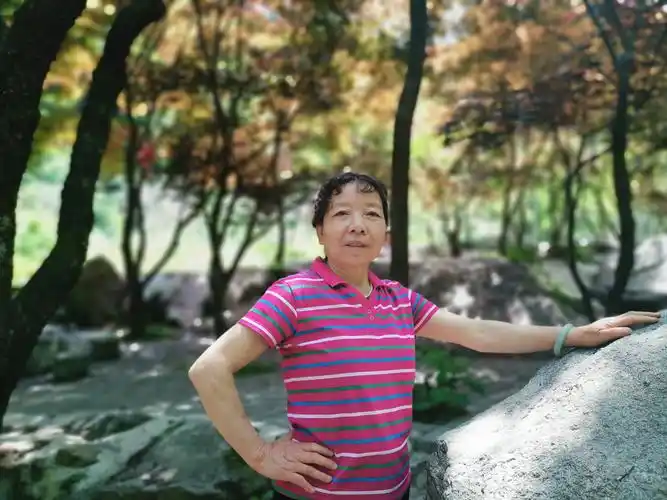 爱人田秀琴女士.