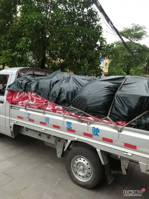 五菱轻卡小货车,拉货,搬家请联系13657779223