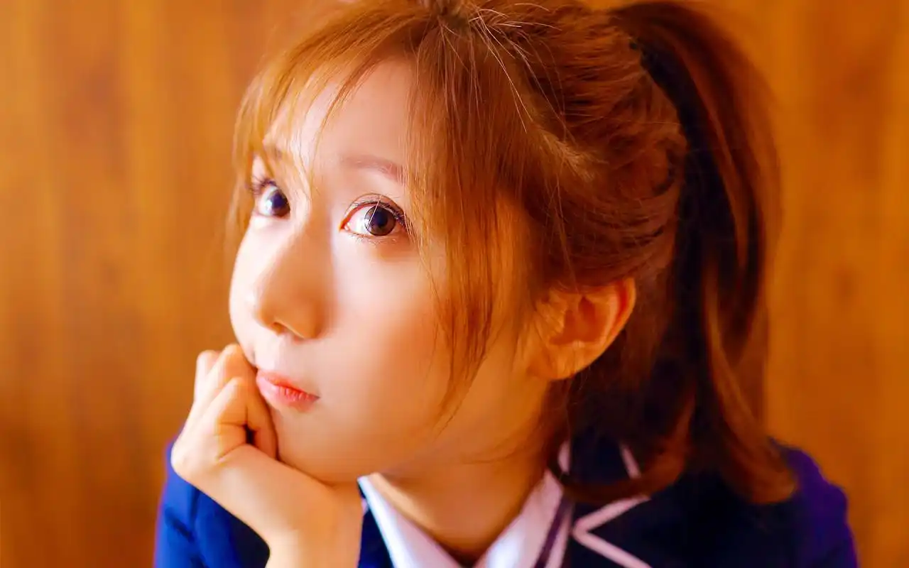 学生制服少女可爱清新写真图片壁纸