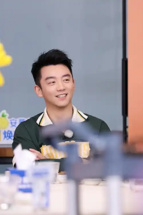 郑恺超话热火六月,热血沸腾的运动特辑来了,超厉害队前来报道!