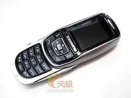 最便宜滑盖机 三星e358售价千元出头_手机_科技时代_新浪网