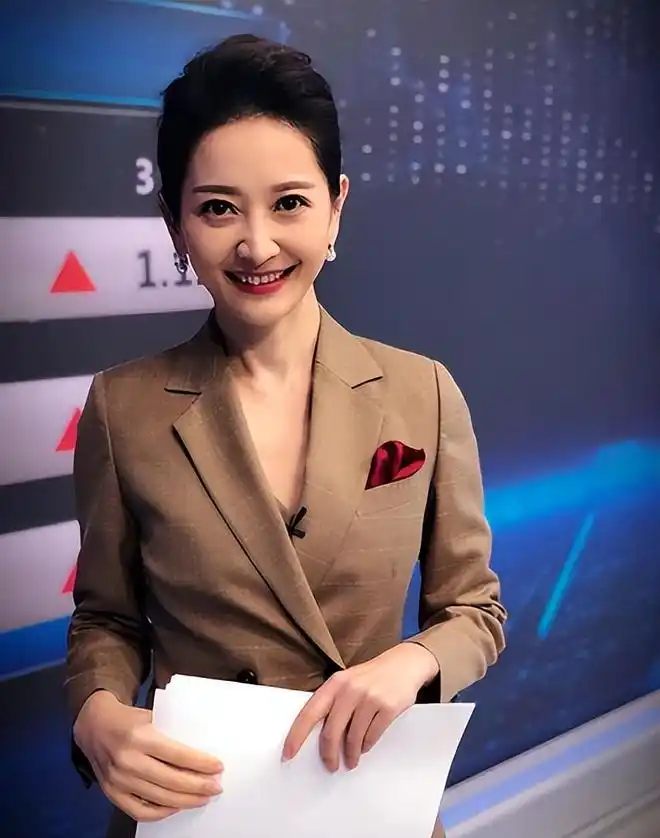 "财经一姐"谢颖颖:音乐专业出身,为何走上了财经主持道路