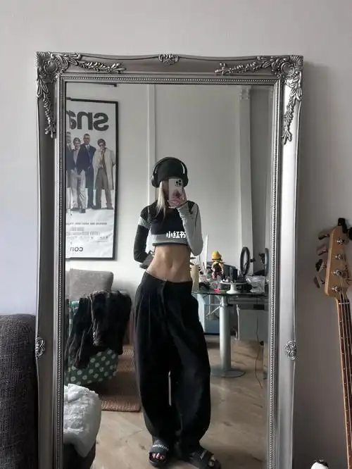 炫耀一下马甲线