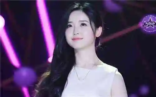 华中科技大学校花金雯昕