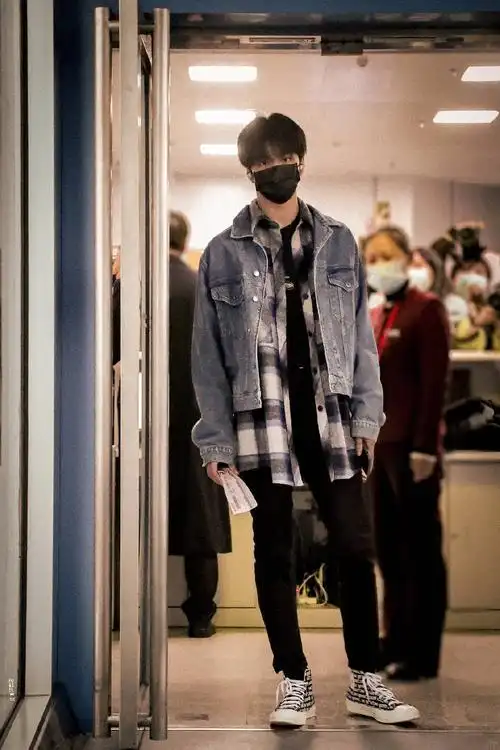 丨刘耀文机场合集来喽