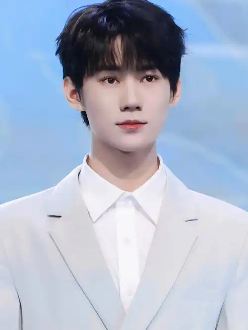 那些年被张哥惊艳到的神图_时代少年团_壁纸_张真源_时代少年团张真源