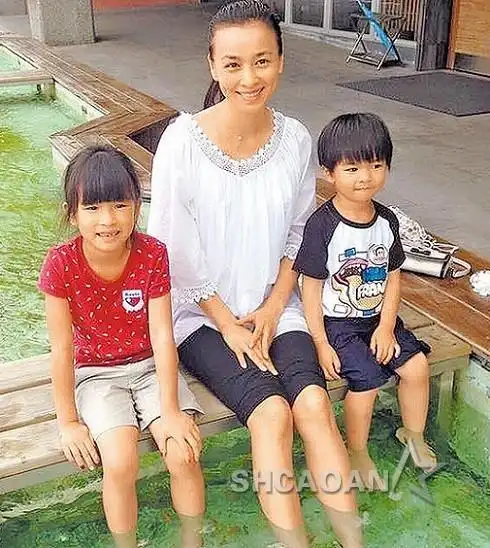 林瑞阳前妻曾哲贞遭朋友骗走巨款轻生 帮张庭洗刷小三罪名(图)