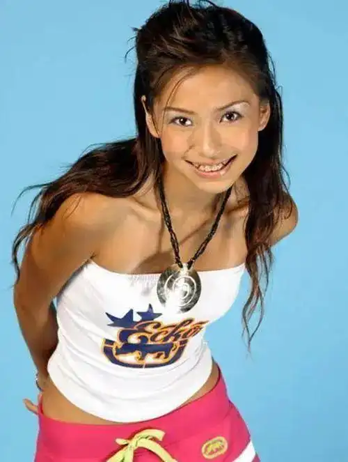 早期照片成明星照妖镜谢霆锋土杨颖非主流只有一个例外