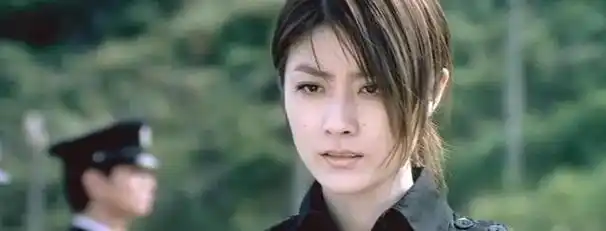 之后,他与刘德华和梁朝大一同出演,在电影《无间道》里,他扮演了名为"