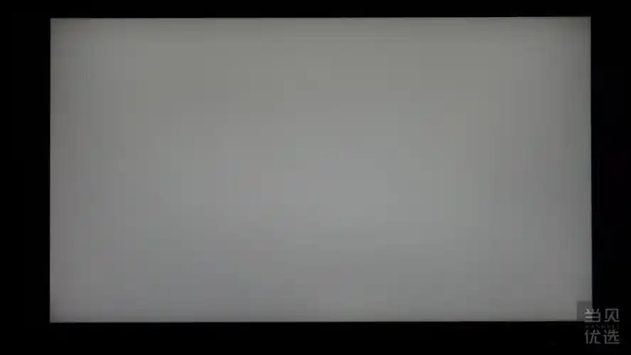 用纯色图片就能够很容易通过肉眼去判断,通过rgb及白灰黑等色彩显示