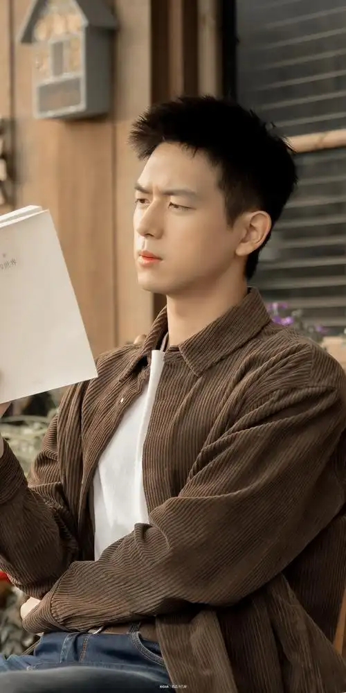 帅哥95989093￤壁纸￤李现×谢之遥￤去有风的地方#去有风的